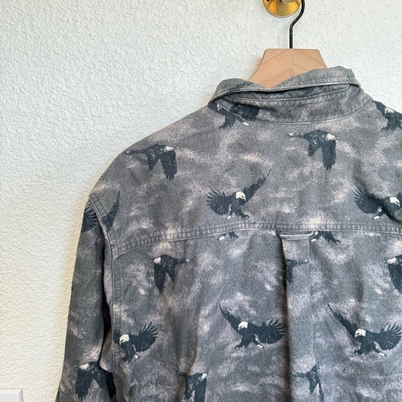 VTG Woolrich Men's XL Eagle Novelty Print Button Down Grey Gorpcore 90's Camp - Picture 9 of 11